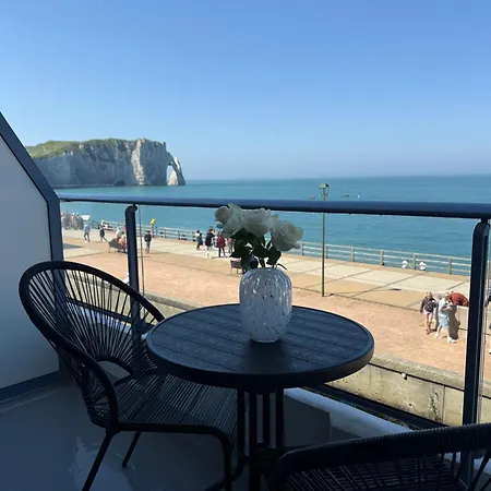 Le Pic D'etretat Étretat