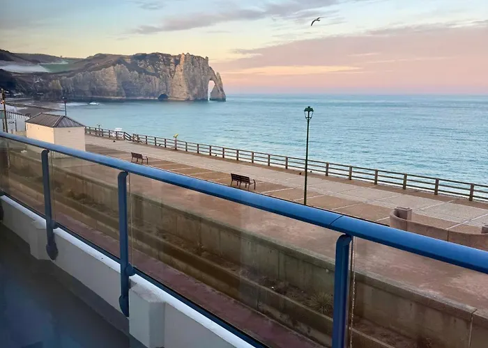 Le Pic D'etretat Étretat