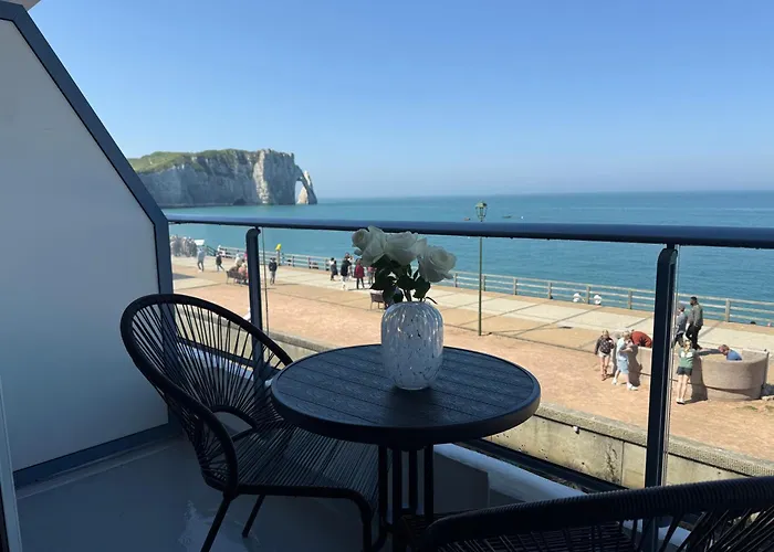 Le Pic D'etretat Étretat