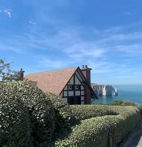 Le Pic D'etretat Étretat